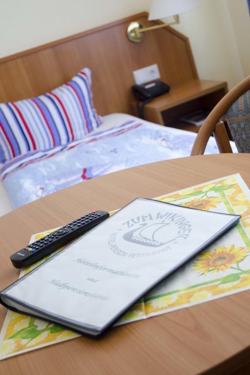 Zum Wikinger Hotel เนสเมอร์ซิเอล ภายนอก รูปภาพ