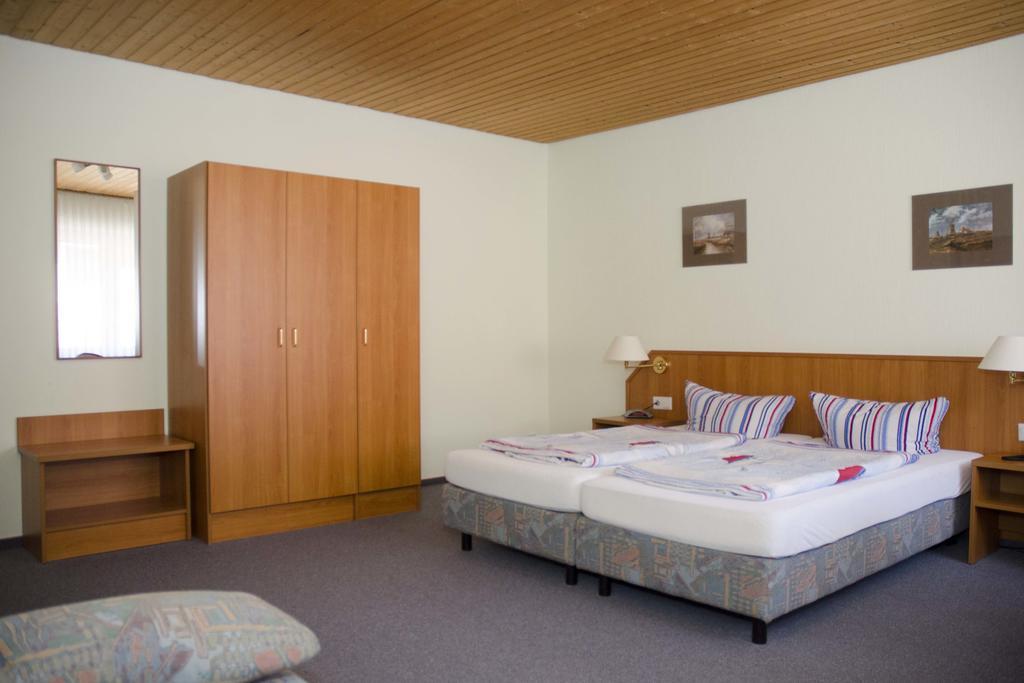 Zum Wikinger Hotel เนสเมอร์ซิเอล ห้อง รูปภาพ