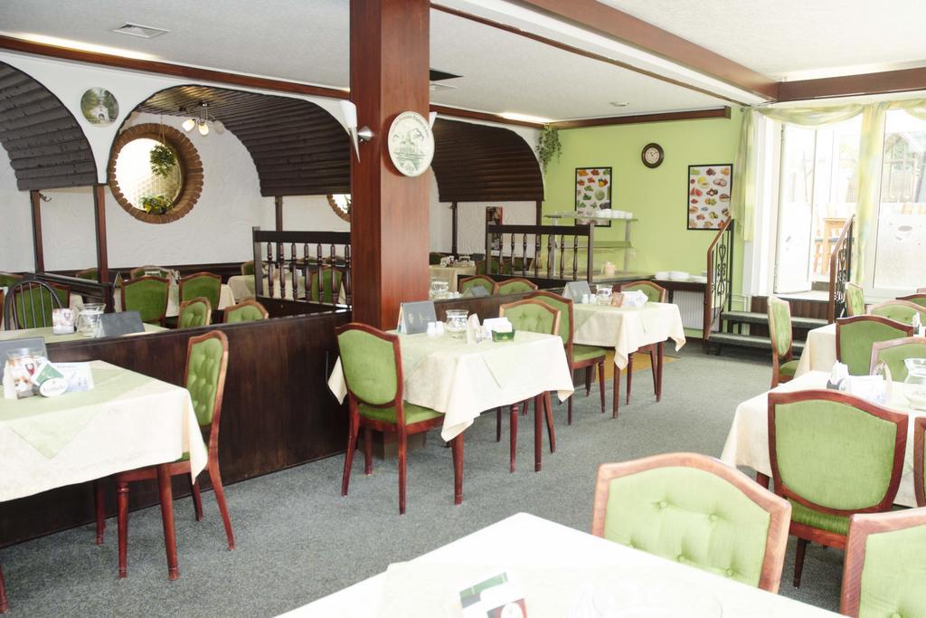 Zum Wikinger Hotel เนสเมอร์ซิเอล ภายนอก รูปภาพ