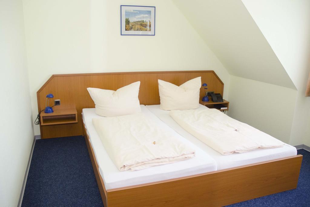 Zum Wikinger Hotel เนสเมอร์ซิเอล ภายนอก รูปภาพ