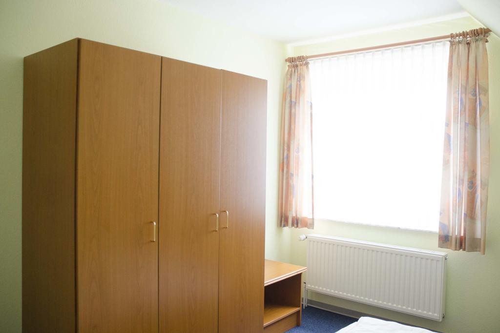Zum Wikinger Hotel เนสเมอร์ซิเอล ภายนอก รูปภาพ