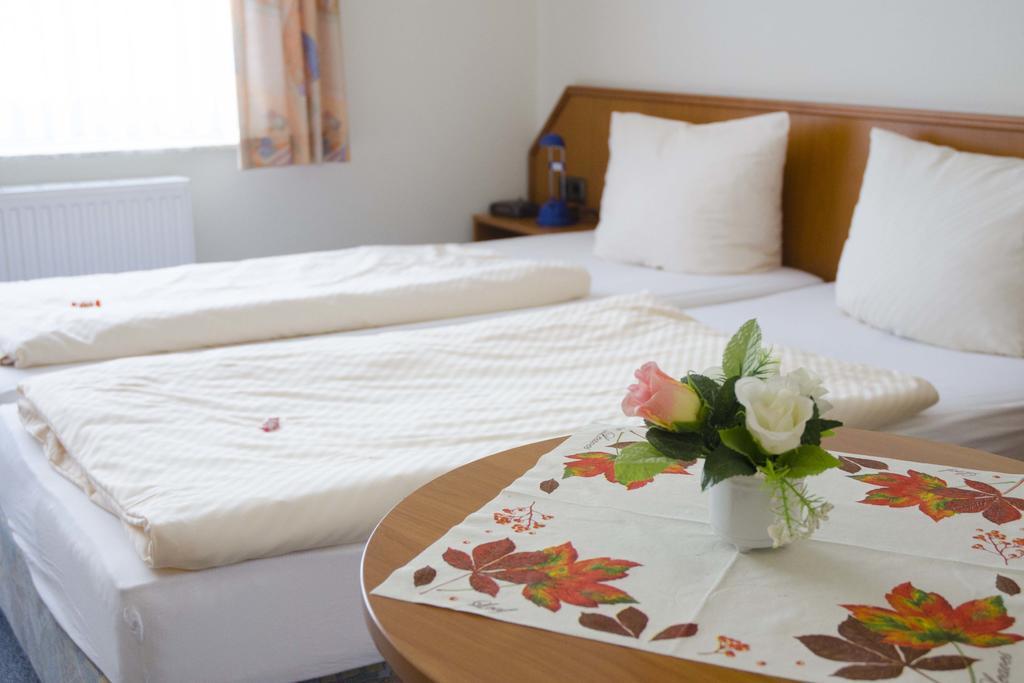 Zum Wikinger Hotel เนสเมอร์ซิเอล ห้อง รูปภาพ