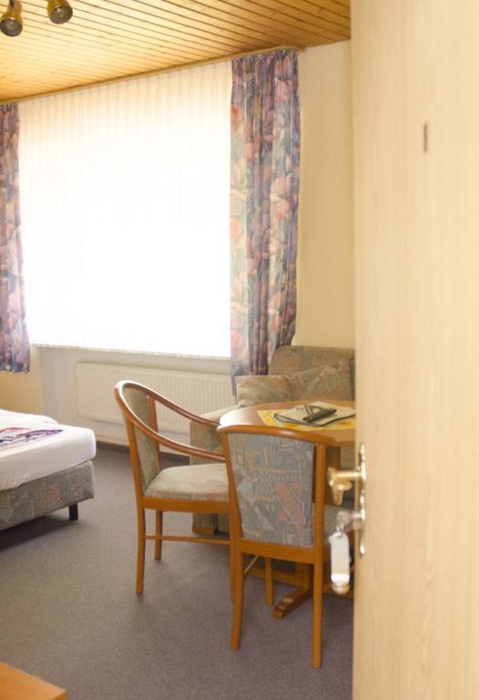 Zum Wikinger Hotel เนสเมอร์ซิเอล ห้อง รูปภาพ