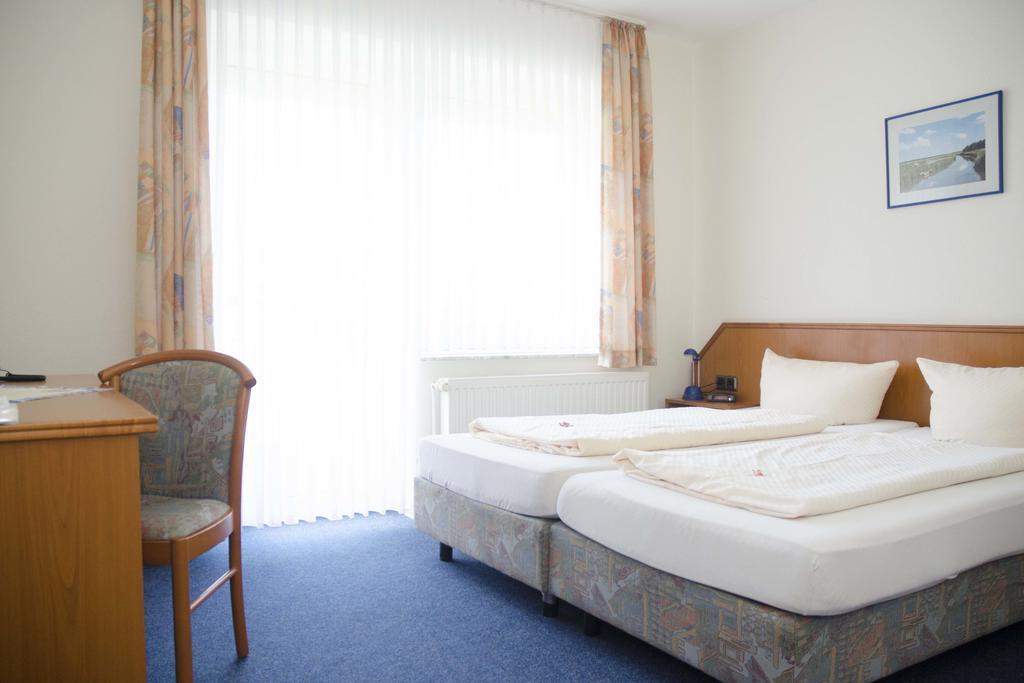 Zum Wikinger Hotel เนสเมอร์ซิเอล ห้อง รูปภาพ